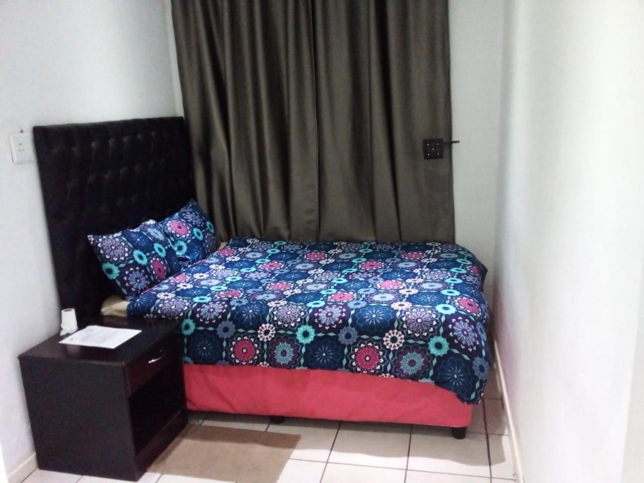 Campafela Guest House Йоганнесбурґ Екстер'єр фото